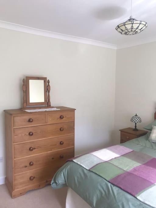 No 96 Chapel Lane - Self Contained Cottage In The Heart Of Butleigh Dış mekan fotoğraf