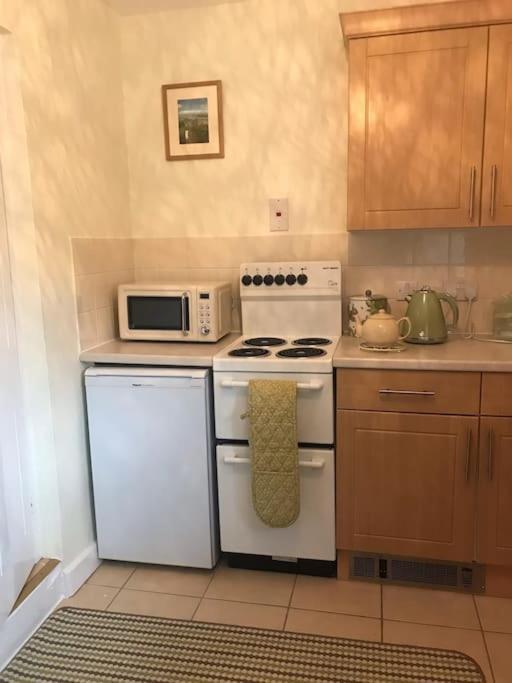 No 96 Chapel Lane - Self Contained Cottage In The Heart Of Butleigh Dış mekan fotoğraf