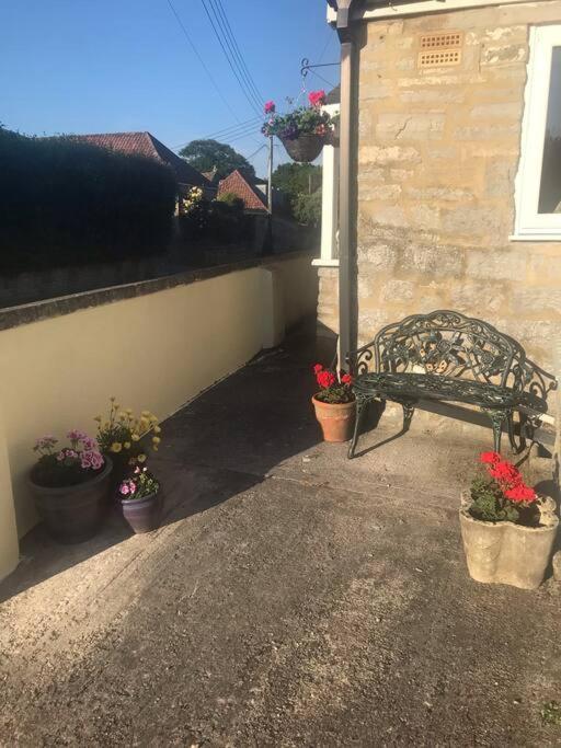 No 96 Chapel Lane - Self Contained Cottage In The Heart Of Butleigh Dış mekan fotoğraf
