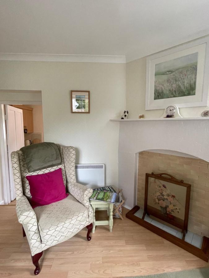 No 96 Chapel Lane - Self Contained Cottage In The Heart Of Butleigh Dış mekan fotoğraf